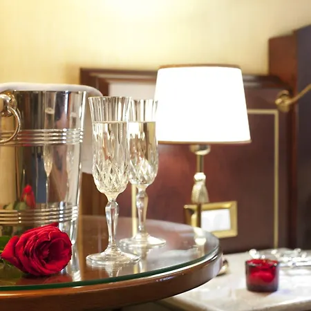 Western Mondial Hotel 4*