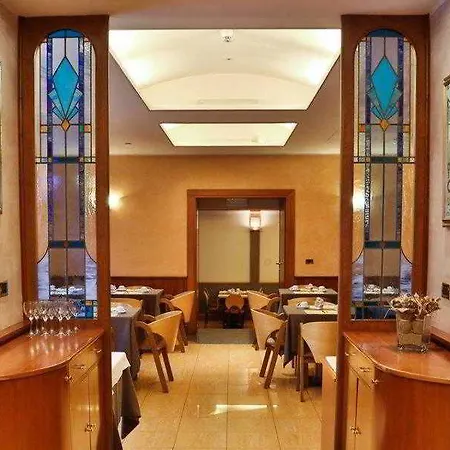 Hotell Mondial